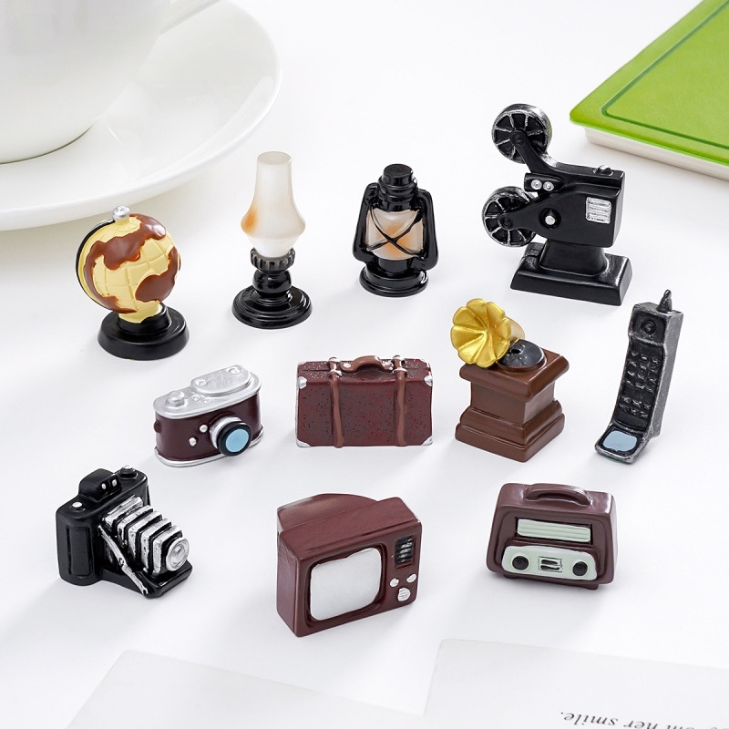 Desk Setup Retro - Lot de 9 miniatures vintage assorties