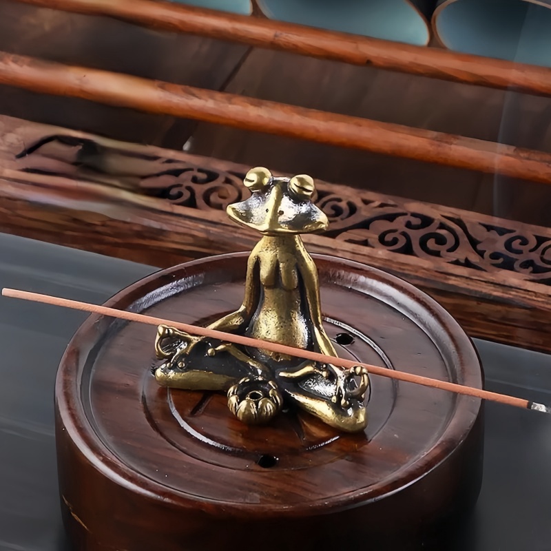 Petite Statue rétro en laiton  - Desk Setup Retro avis et prix